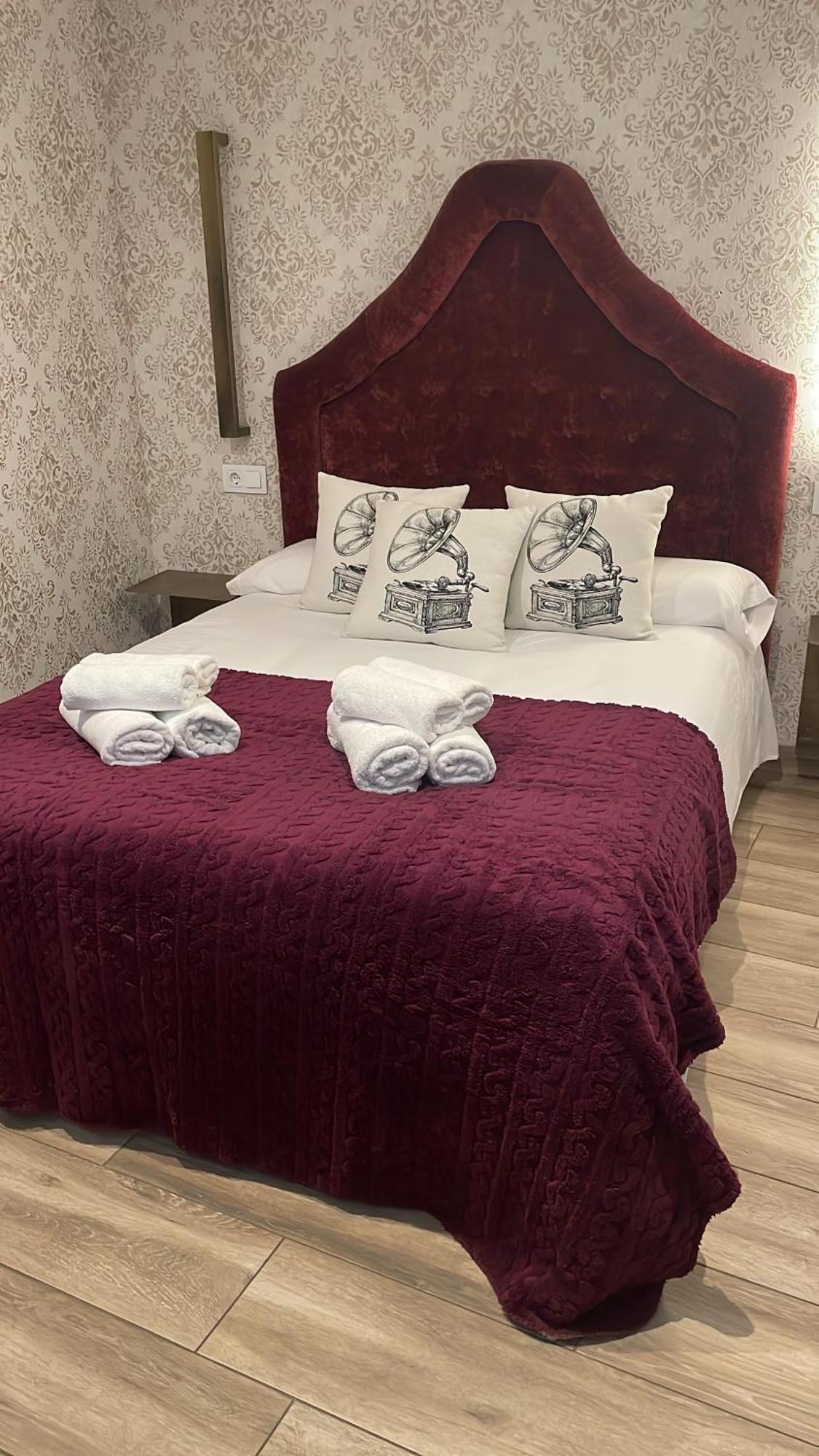 Ateneo Cuenca Suites Con Cocina En El Casco Historico מראה חיצוני תמונה