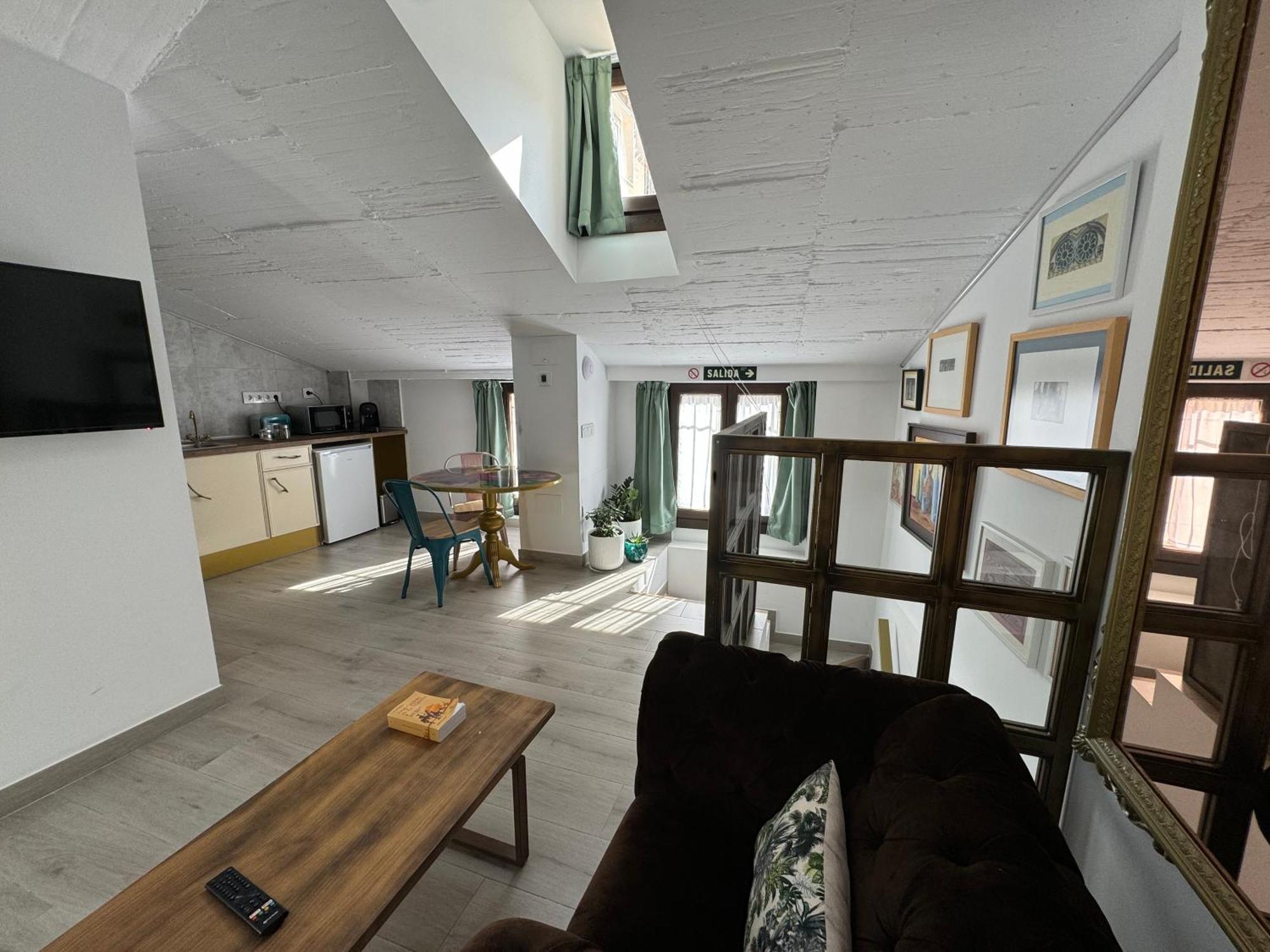 Ateneo Cuenca Suites Con Cocina En El Casco Historico מראה חיצוני תמונה